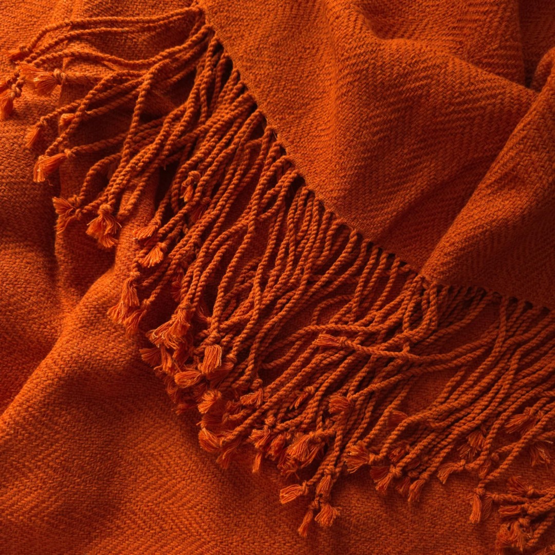 Löft- babywearing in handwoven ring slings and baby wraps