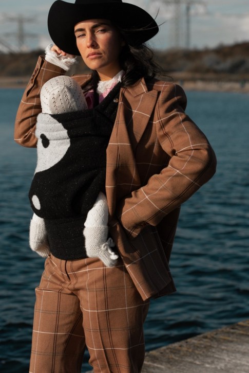 artipoppe　インヤン1970 ブラウン Yin Yang 1970 | Zeitgeist Baby Carrier | SHOP ARTIPOPPE