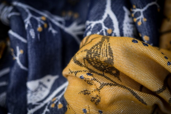 値下げ】Woven Bliss LADY BIRD beet ベビーラップ 値下げ】Woven